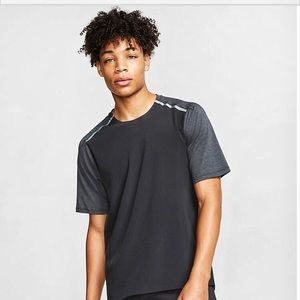 Nike men Tech tee BV5713-010
